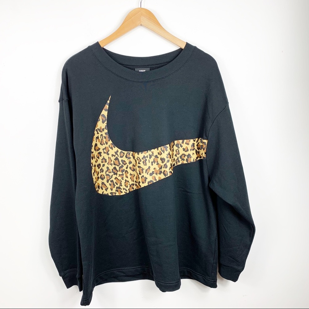 NIKE Women’s Plus Black Leopard Swoosh Logo NEW